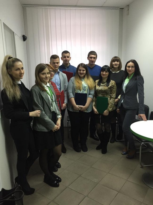 Луцькі студенти в ПриватБанку захистили дипломи*