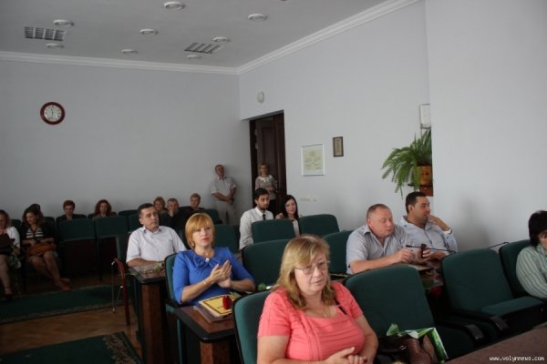 У луцькій мерії привітали представників торгівлі. ФОТО