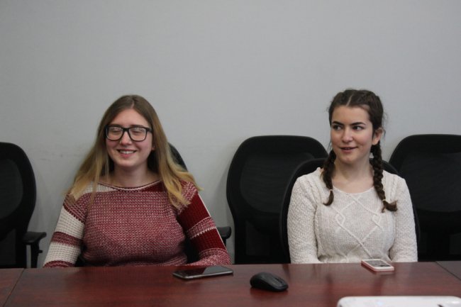 Луцькі студенти пили каву з банкірами*