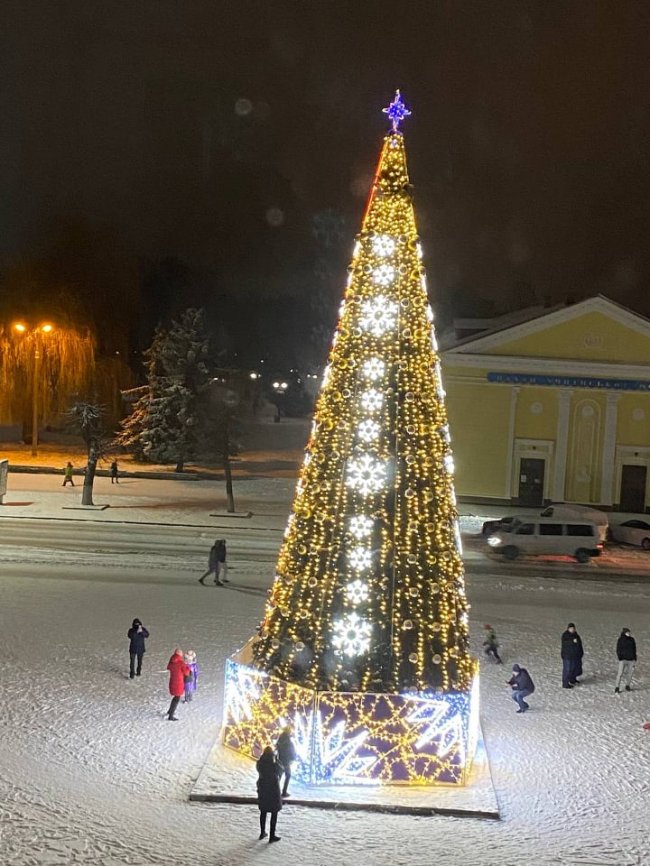 У Ковелі засвітять одразу три ялинки