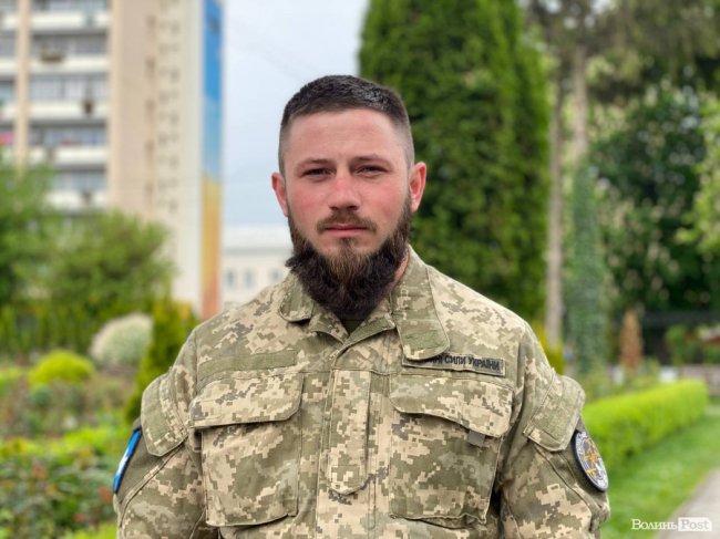 «Він нагадував атланта»: у Луцькому районі попрощалися з Героєм Тарасом Михном 