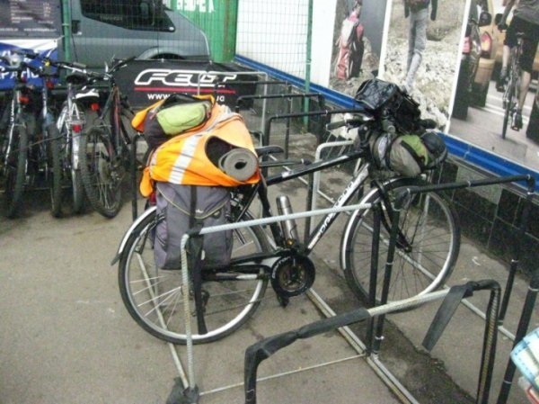 Іспанський веломандрівник «зарулив» на Волинь. ФОТО