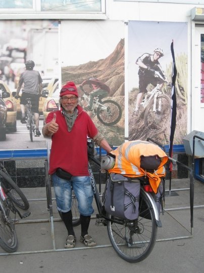 Іспанський веломандрівник «зарулив» на Волинь. ФОТО