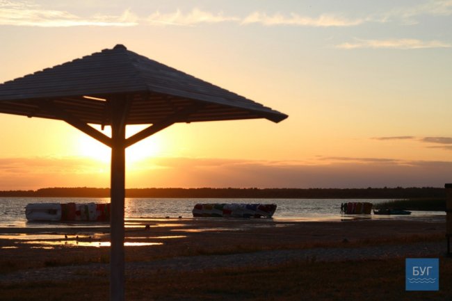 Обмілілий Світязь та дорогі пончики: чим зустрічає туристів урочище Гряда. ФОТО