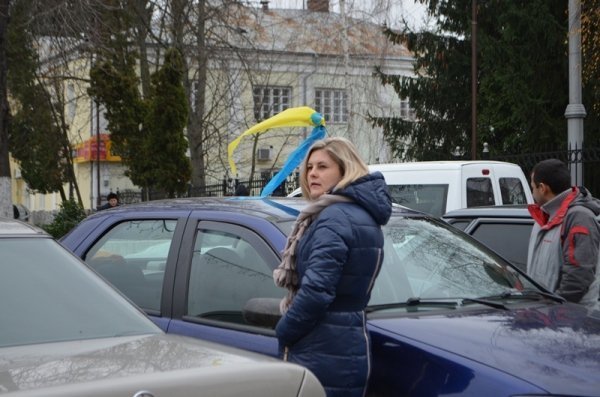 Автопробіг у Луцьку: усіх кличуть на майдан. ФОТО. ВІДЕО