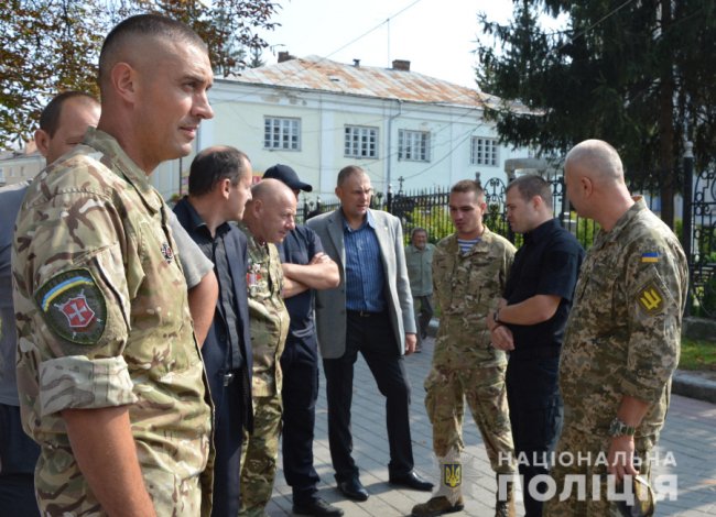 На Волині поліцейські вшанували жертв Іловайського котла