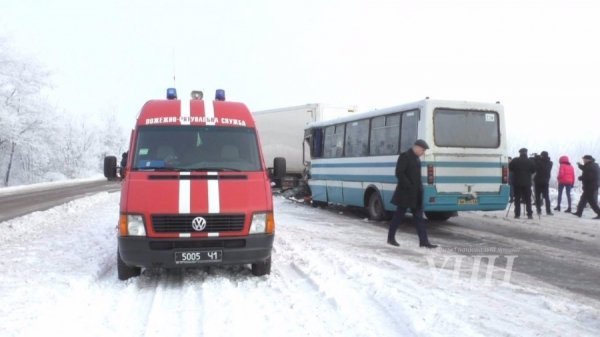 Жахлива аварія на Житомирщині: постраждали 15 людей