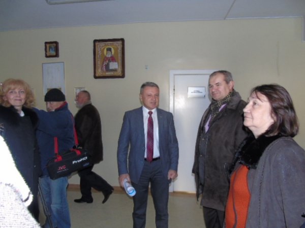 Львівські депутати подивилися на луцький пологовий