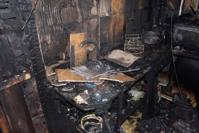 На Рівненщині у пожежі будинку загинули двоє дітей. ФОТО