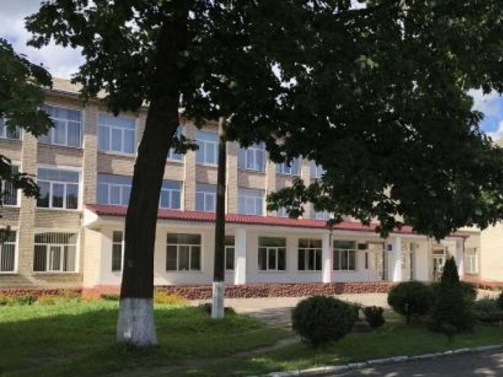 У громаді Волині завершують будівництво шкільного укриття за 34 млн грн