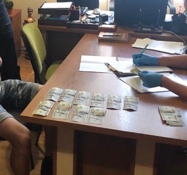П'ять років позбавлення волі отримав волинянин за хабар поліцейському. ФОТО