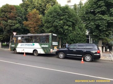 У центрі Луцька – аварія. ВІДЕО. ФОТО