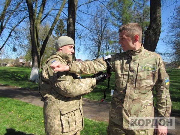 На Волині юнаків готують до бою. ФОТО
