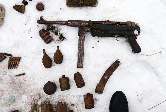 На Волині  знайшли цілий арсенал боєприпасів  