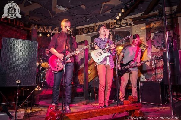 «Свято панк-року» в луцькому клубі. ФОТО