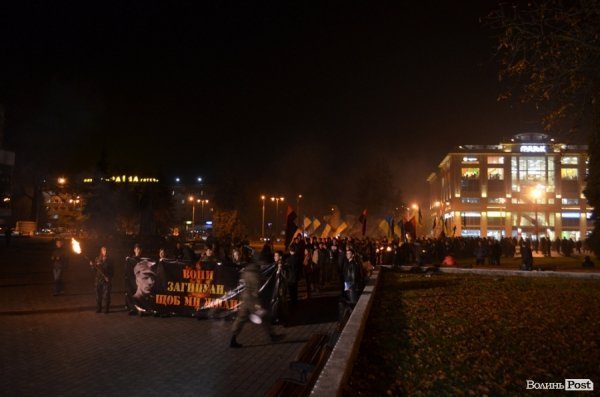 У Луцьку відбулася смолоскипна хода на честь річниці УПА. ФОТО. ВІДЕО