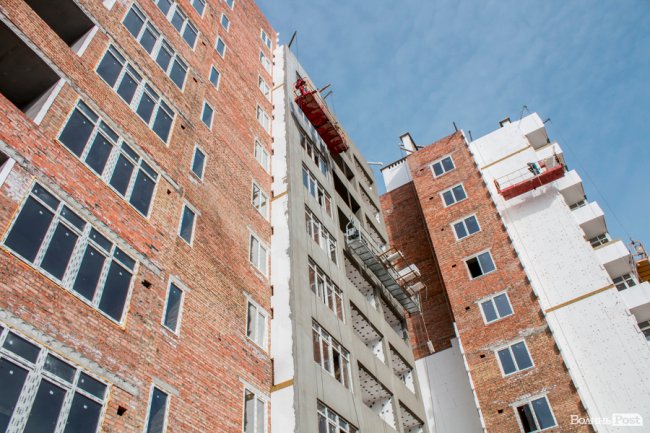 Ростуть, мов на дріжджах: як у ЖК «Caramel Residence» будують «карамельні» багатоповерхівки. ФОТО*