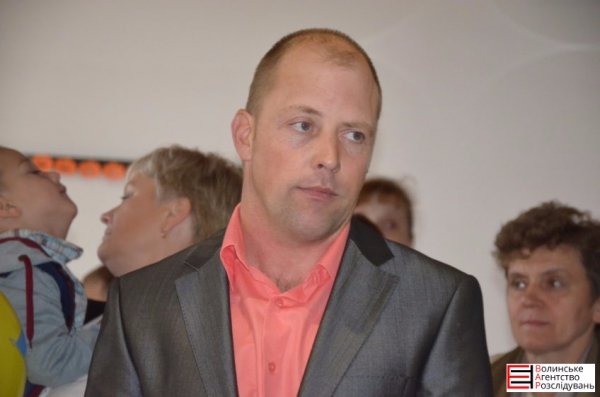 У Луцьку ‒ виставка-продаж картин заради особливих дітей. ФОТО