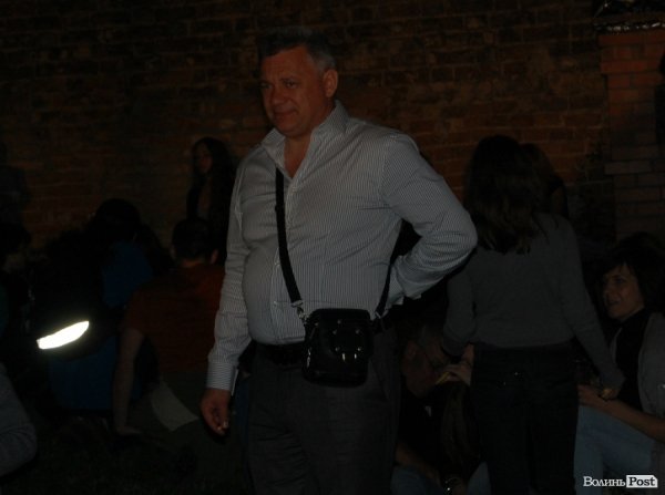 Начальник луцької міліції Роман Крохмаль був хоч і не у формі, утім завше на сторожі