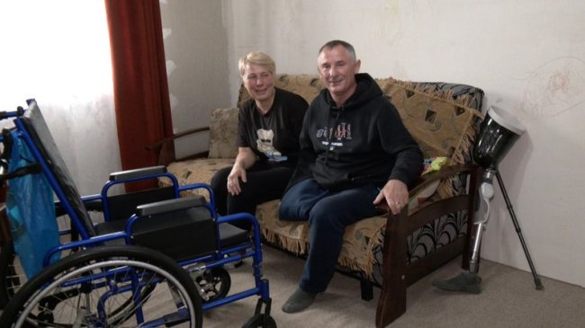 «Кохання перемагає все», - історія бійця з Волині, який  втратив руку  і ногу на війні