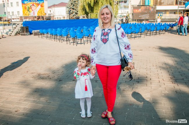 Луцьк у вишиванках. ФОТОРЕПОРТАЖ