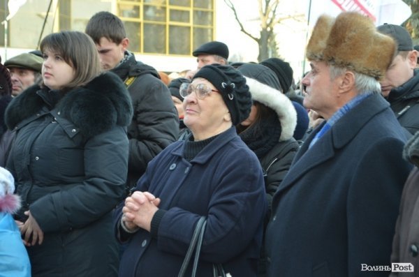 Народне віче Луцька вимагає відставки Войтовича та Клімчука. ФОТО. ВІДЕО