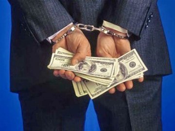 На Рівненщині зловили прокурора при отриманні хабара в 50 тисяч гривень
