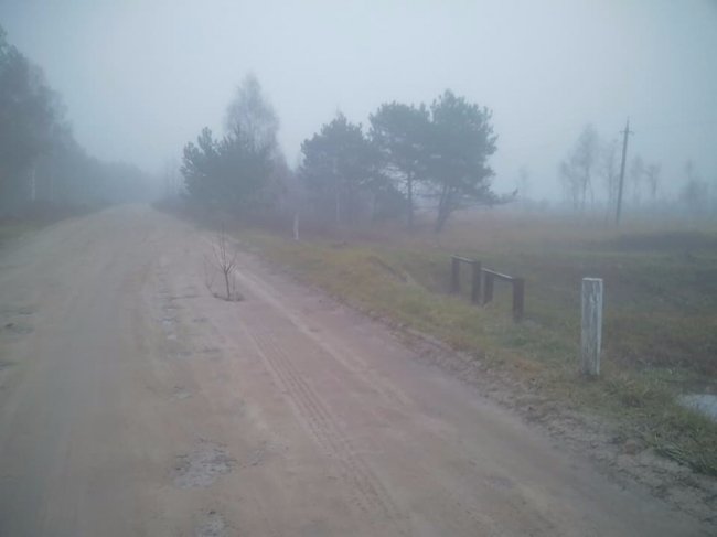 На дорозі між волинськими селами утворилося провалля. ФОТО