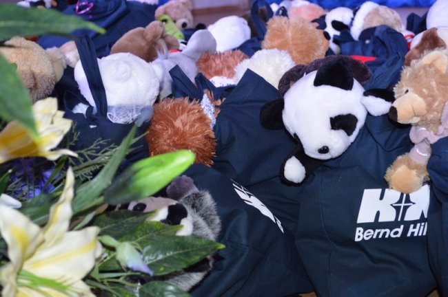 У Ковель з гостинцями для дітей приїхали німецькі благодійники. ФОТО