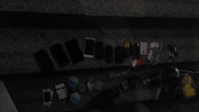 Перекрили канал постачання мобільників до Луцького СІЗО