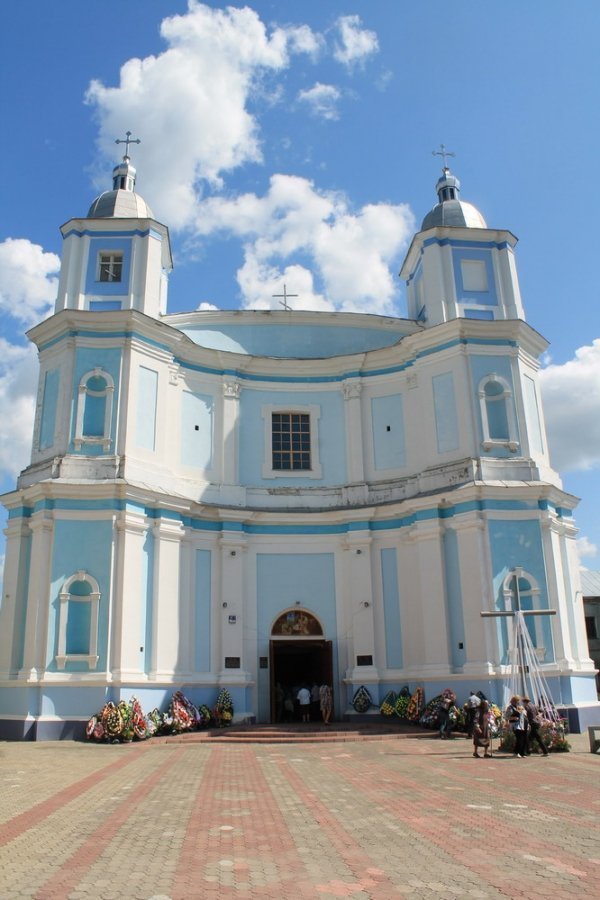 Поховали двох волинян, які загинули на Сході України. ФОТО