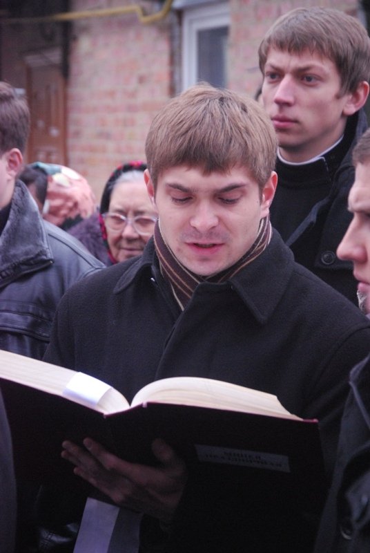 У луцькій церкві святять воду. ФОТО
