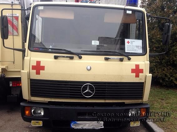 У Луцьку пограбували автомобілі з німецькою «гуманітаркою». ФОТО