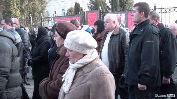 У Луцьку прощалися з бійцем «Азову». ФОТО