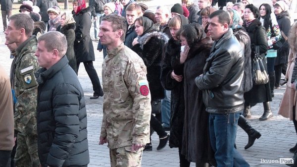 У Луцьку прощалися з бійцем «Азову». ФОТО