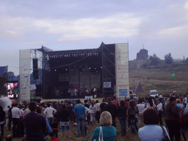 Підкамінь збирав 20 тисяч фестивальників у день 