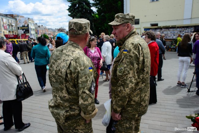 У Луцьку вшанували загиблих під Волновахою. ФОТО