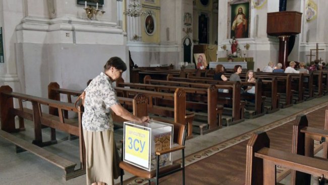 На фестивалі у Луцьку збирають гроші для воїнів-музикантів. ВІДЕО