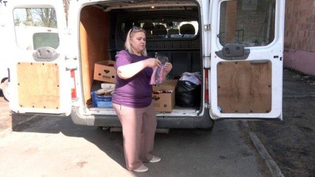 «Хустка добра»: жінкам, які лікуються у волинському онкоцентрі, вручили подарунки