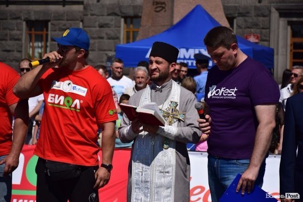 22 богатирі вражали лучан надзвичайною силою та міццю. ФОТО