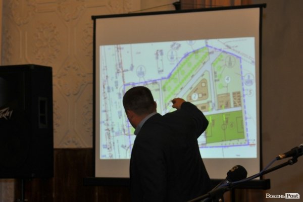 Нові дороги та чисті парки: Петро Нестерук відзвітував за рік роботи