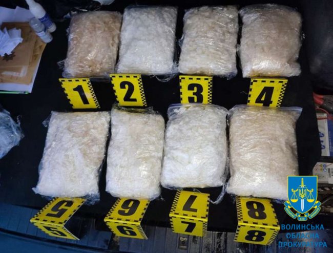 Волиняни, в яких вилучили 6 кг дурману, опинилися на лаві підсудних