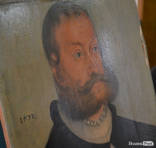 Луцьким музейникам передали картину за 2,5 мільйона євро