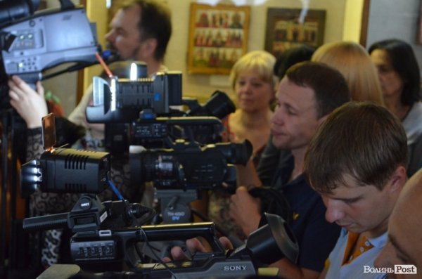 Луцьким музейникам передали картину за 2,5 мільйона євро