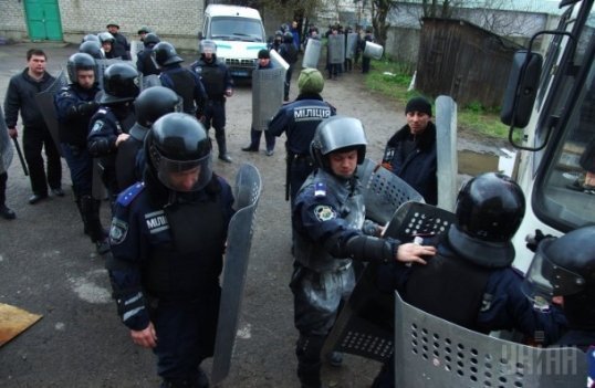 У Горлівці трощили «міліцію». ФОТО