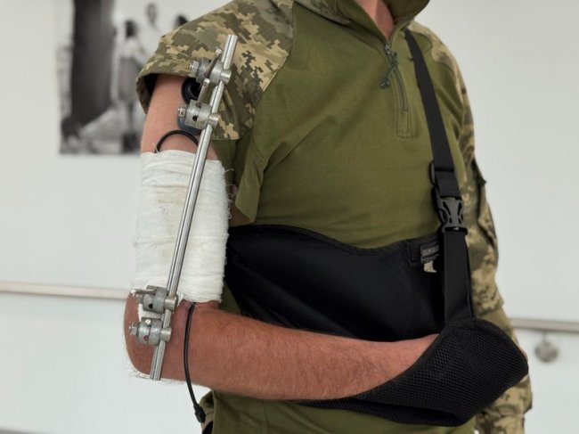 «Хочу, щоб мої сини пишалися своїм батьком»: у Львові проходить реабілітацію 41-річний захисник із Волині