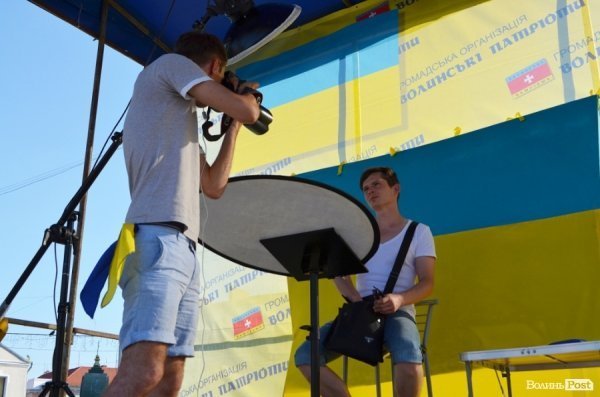 Фотографи Луцька роблять патріотичні знімки. ФОТО