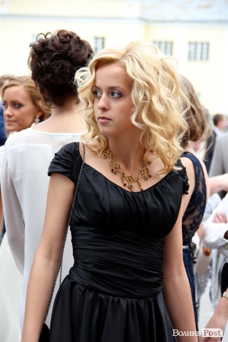 Луцьк відгуляв шкільні випускні. ФОТО