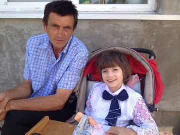 «Допоможіть врятувати дитину»: важкохворій волинянці необхідно зібрати 100 тисяч доларів на операцію. ФОТО