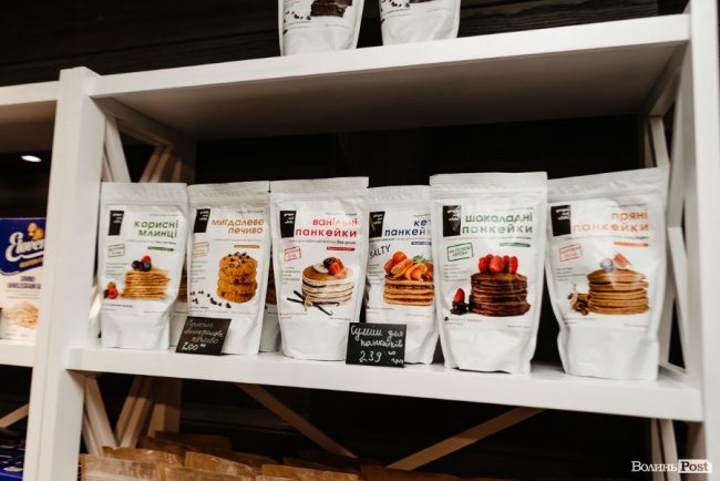 Час небанальних і красивих подарунків: де у Луцьку купити набори із корисних смаколиків*